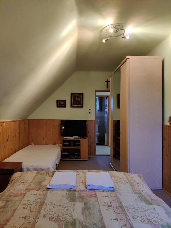 Szendergo - Apartman Hajos Pincefalu Ngoại thất bức ảnh